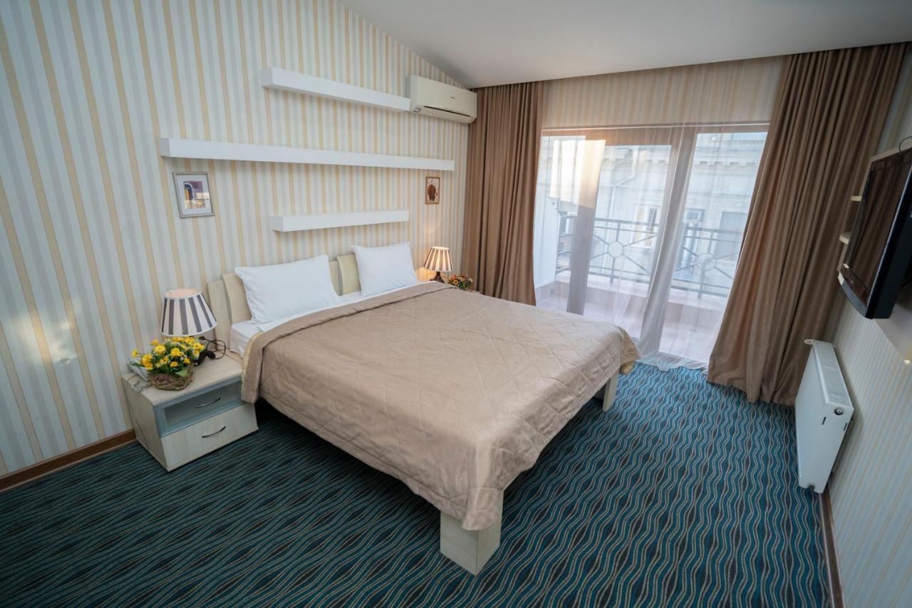 Austin Hotel Baku Exterior photo